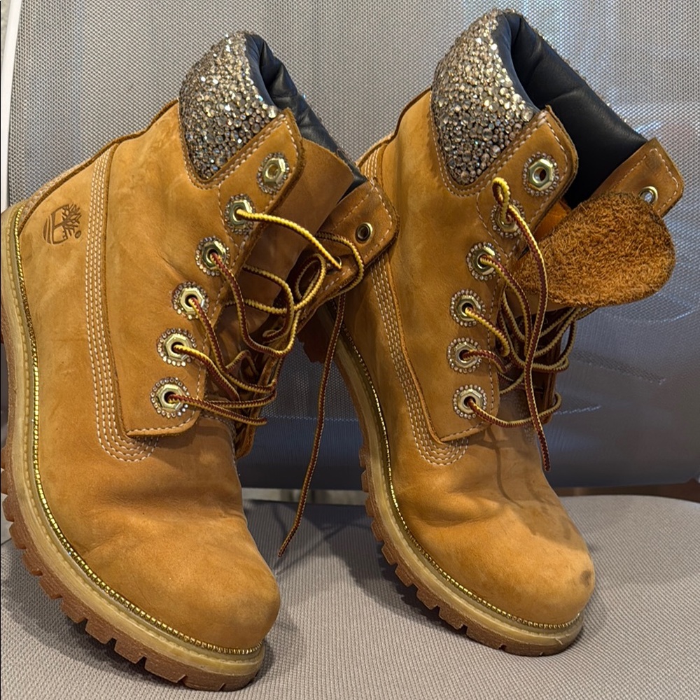 Timberland Tan Gold Combat Boots with Glitter Collar